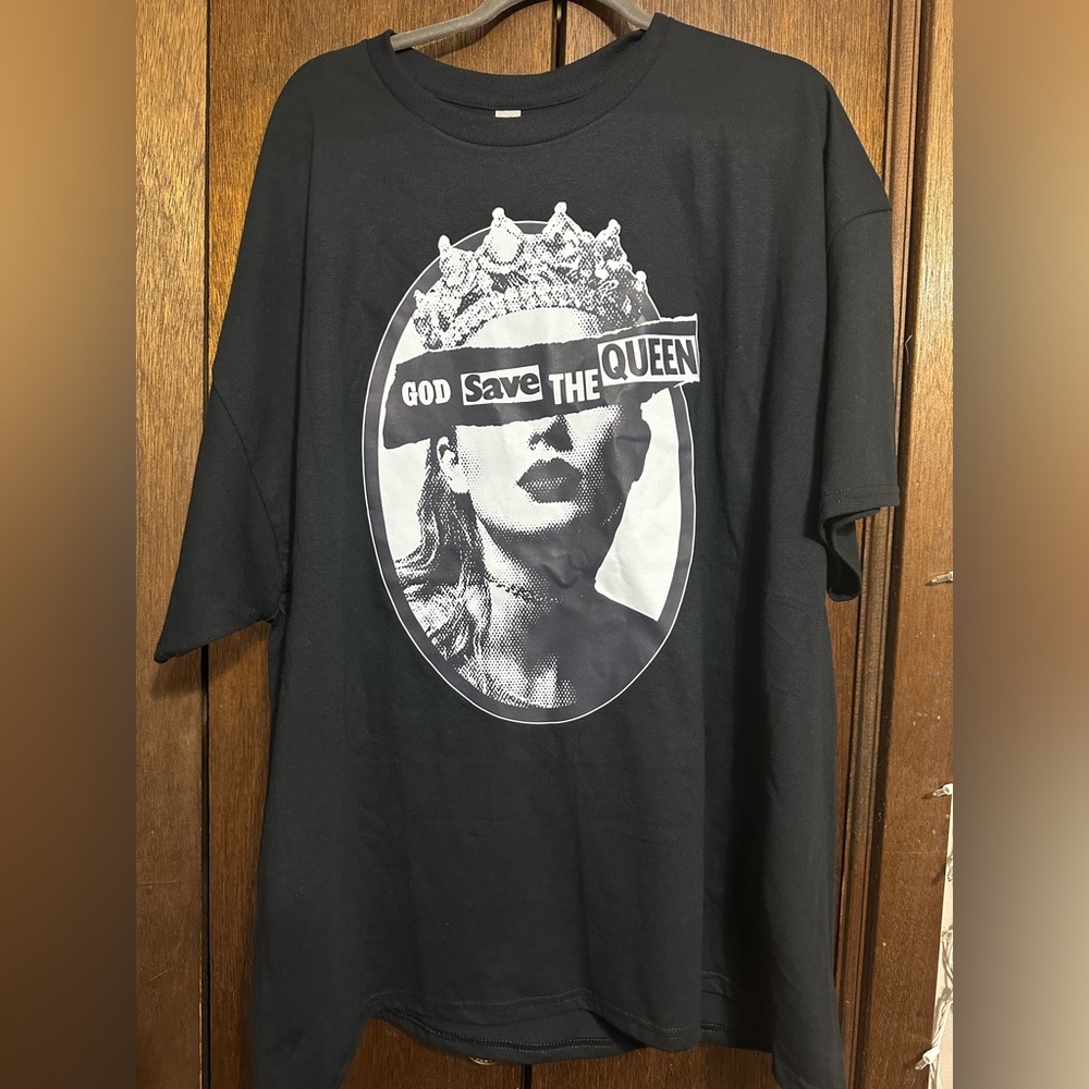 God save the Queen Taylor Swift tshirt. Never worn. 3xl